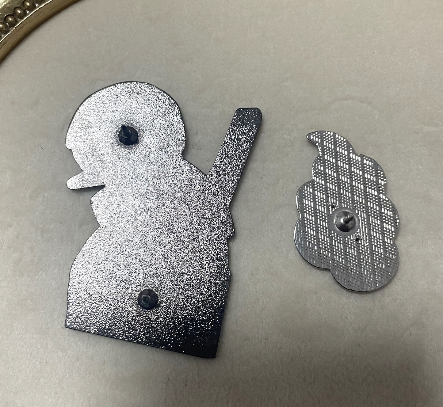 naruto Uchiha Itachi enamel pin set(2) free shipping