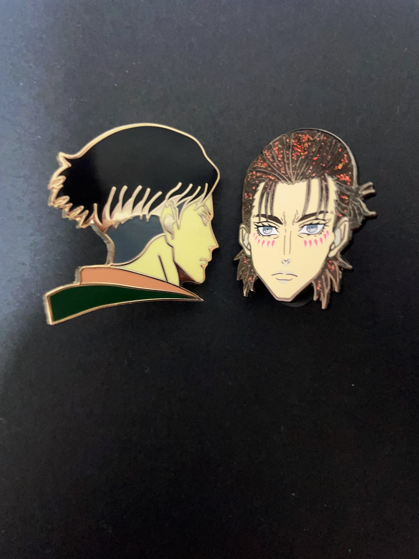 Attack on Titan pin(2pcs)