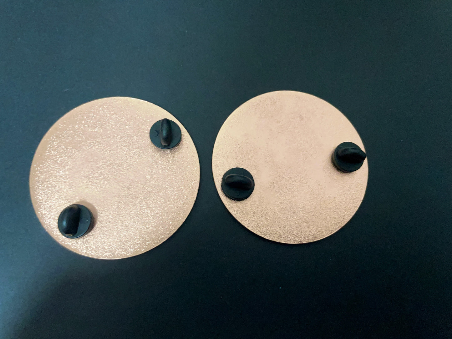 Frieren: Beyond Journey's End enamel pins(2pcs)