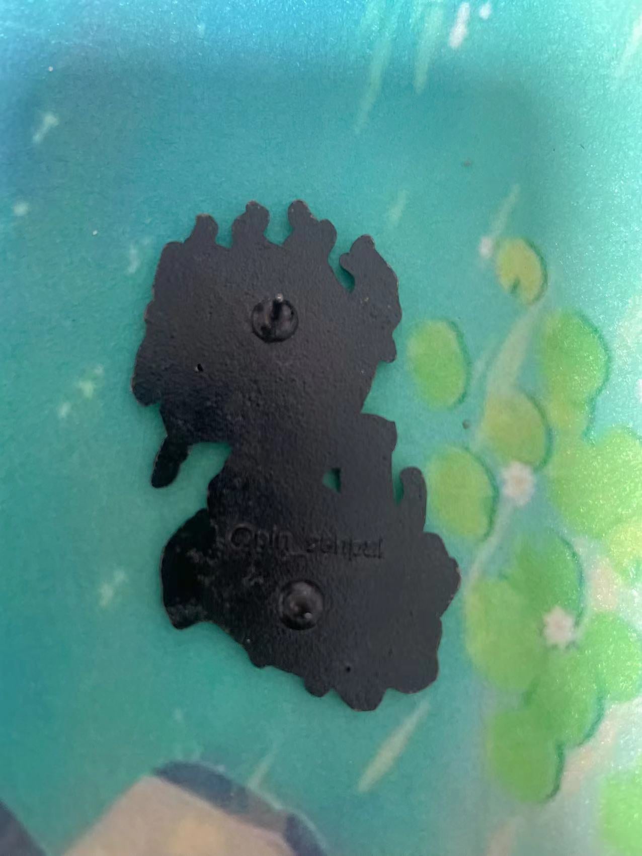 Senku enamel pin