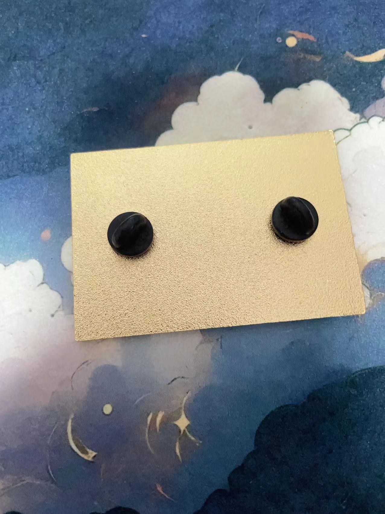 Inuyasha × Kagome Couple Enamel Pin – Romantic Anime Hard Enamel Collectible