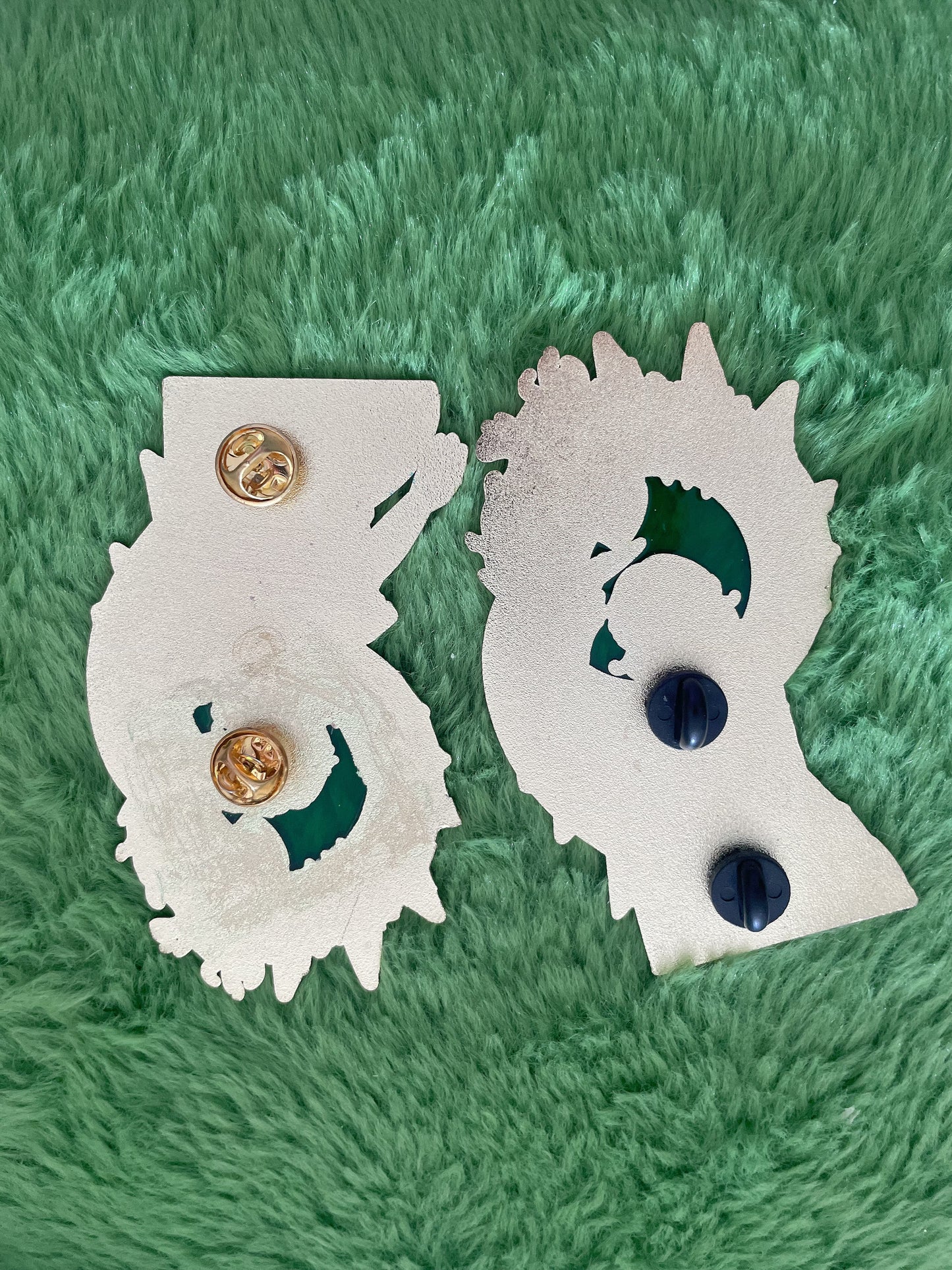 Legend of Zelda soft enamel Pins(2pcs)– Limited Edition Collector's Item