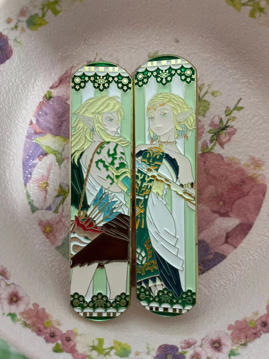 Zelda and link Enamel Pins