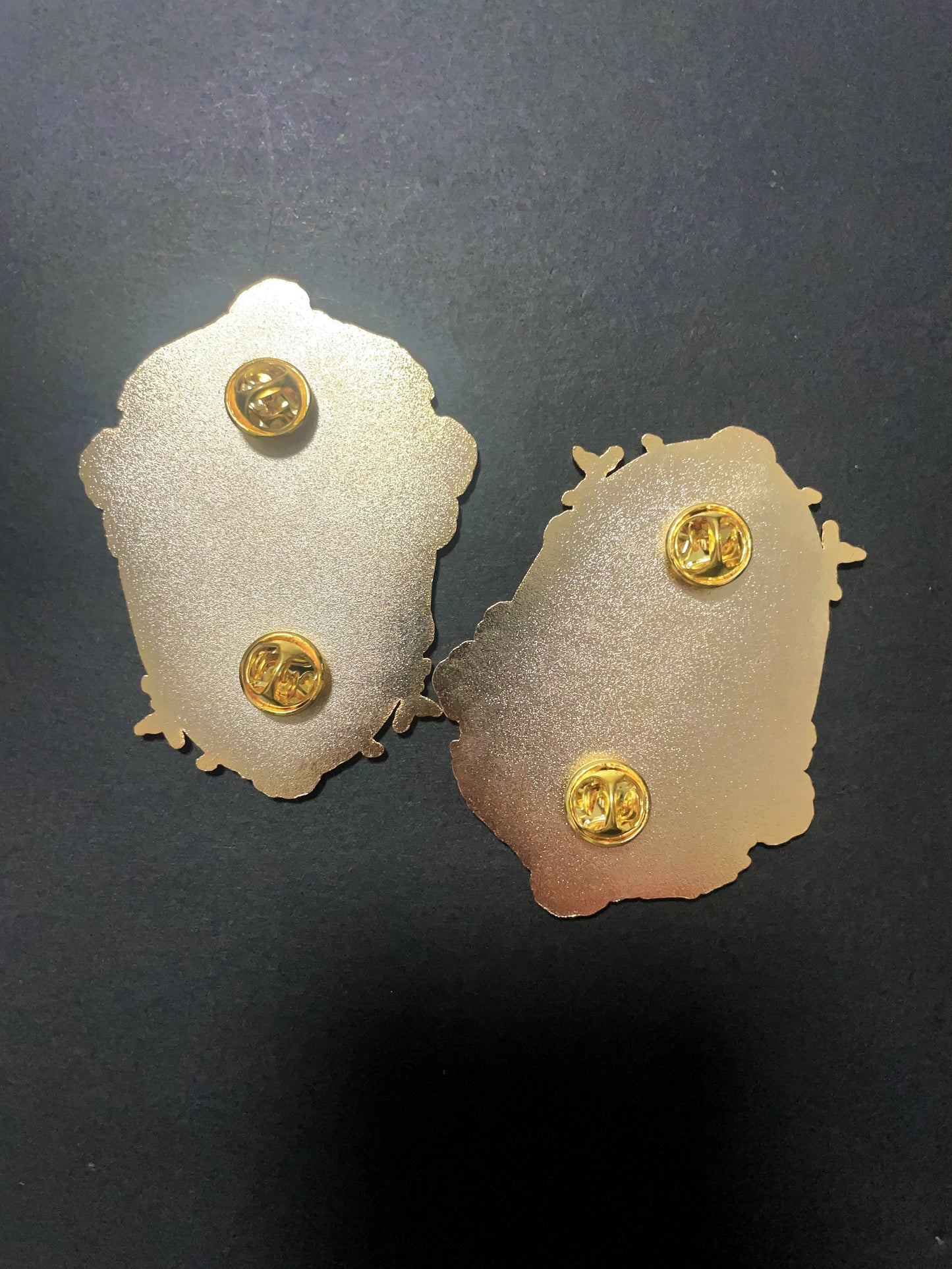 Howl’s Moving Castle enamel pins(2pcs)