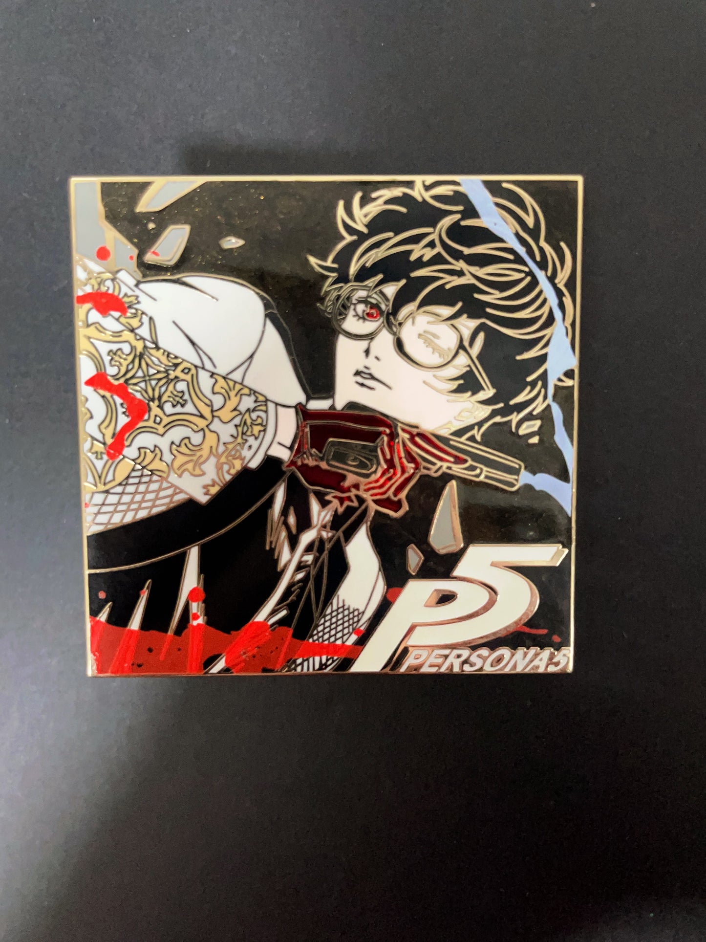 persona5  pin