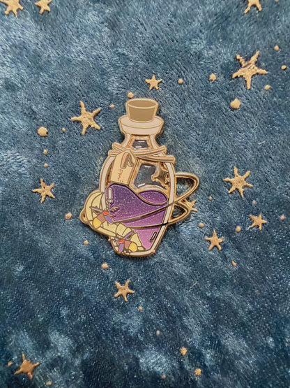 Brand New-Legend of Zelda Potion Bottle hard  enamel Pin– Limited Edition Collector's Item