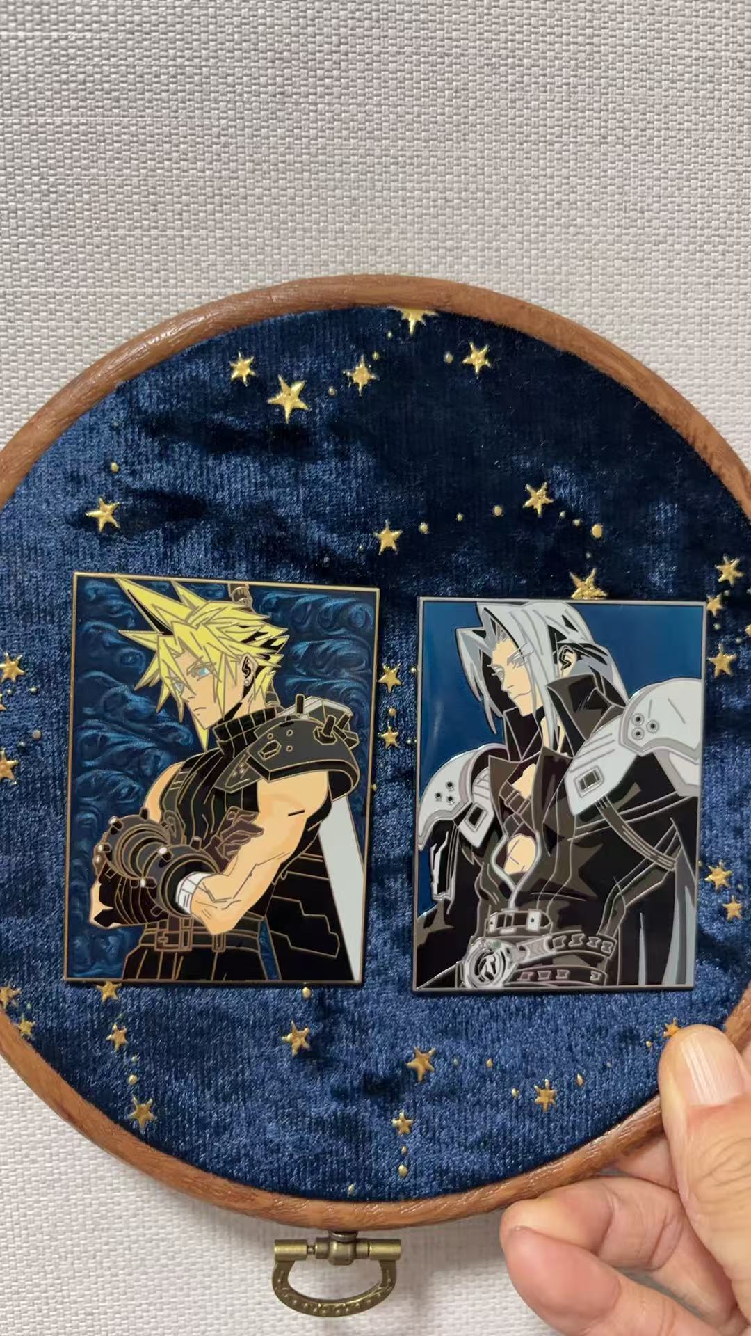 Final Fantasy VII Sephiroth & Cloud hard  Enamel Pins(2pcs)