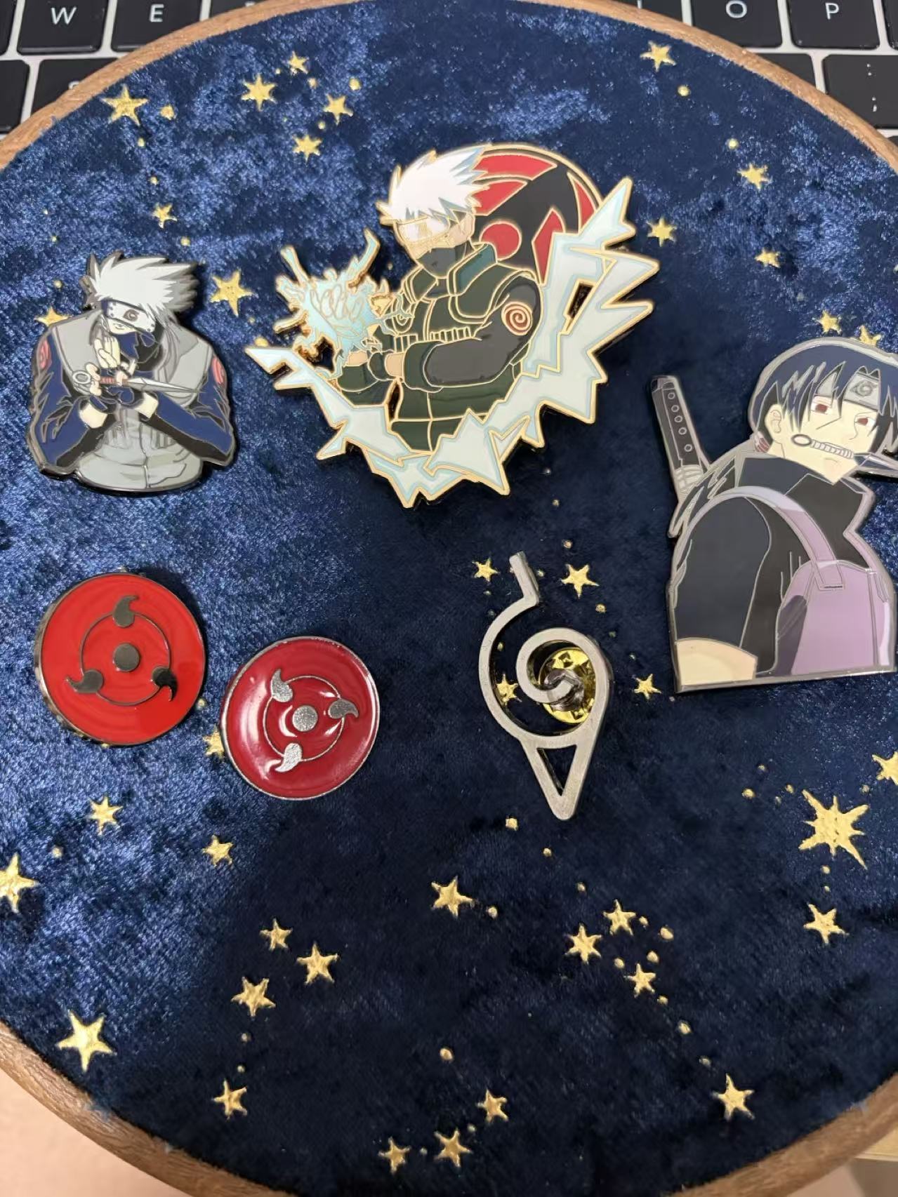 Kakashi’s  hard enamel pins