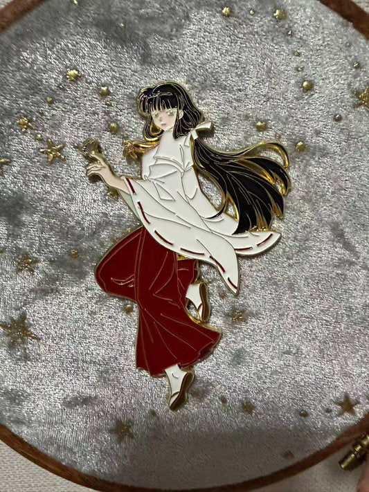 Inuyasha and kikyo  Enamel Pin – Rare Limited Edition for Collector