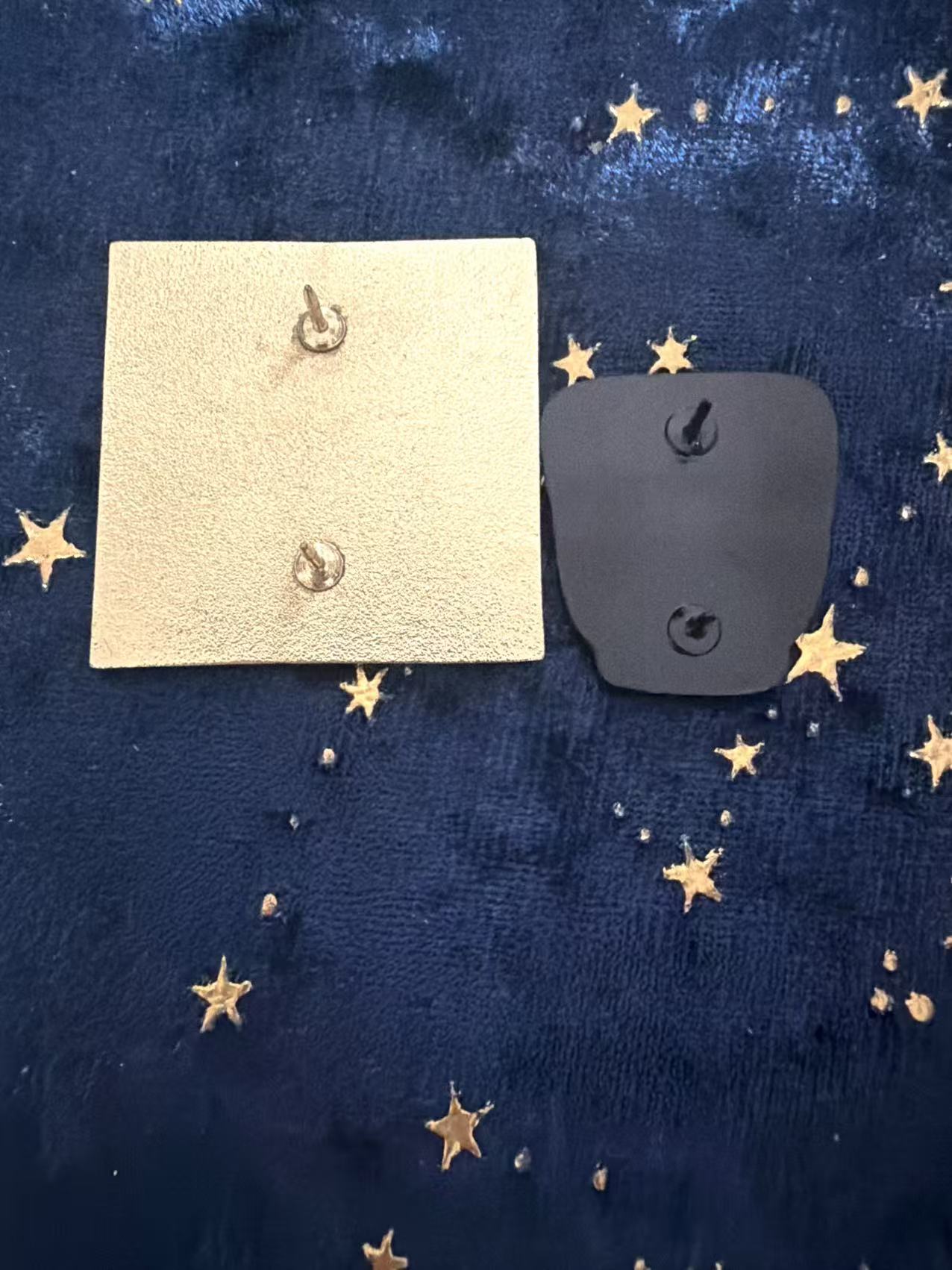 Inuyasha and bag Enamel Pins(2pcs) – Rare Limited Edition for Collector